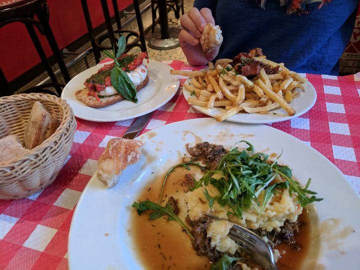 Photo from Pause Café, Paris